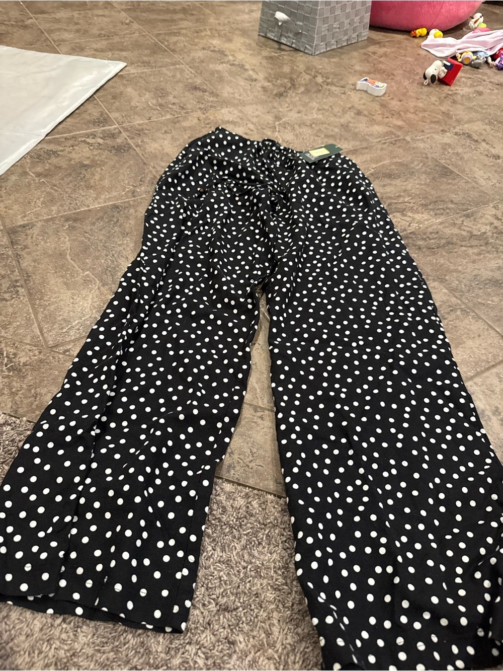 🍐 Black and White Polka Dot Wide-Leg Pull on Pants